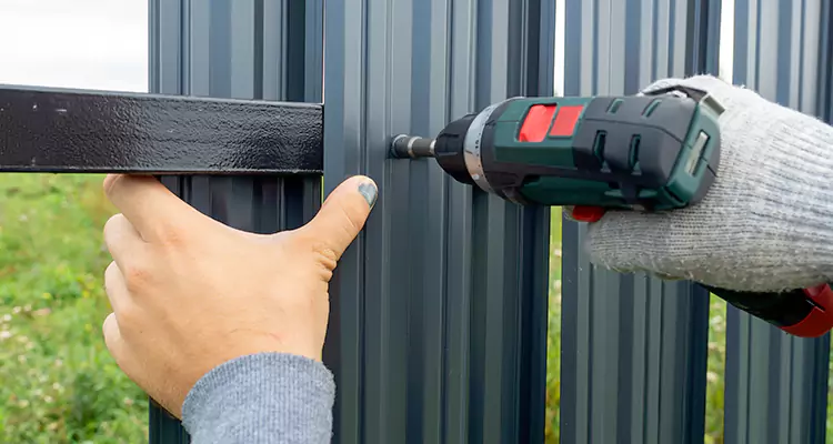 Metal Gate Repair in Callaway, FL