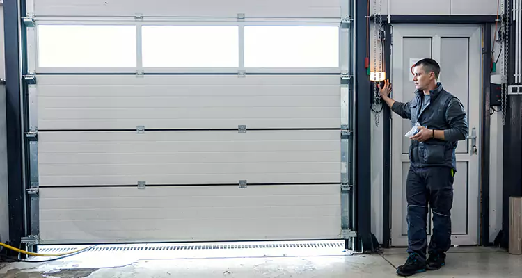 Modern Overhead Door Repair in Callaway, FL