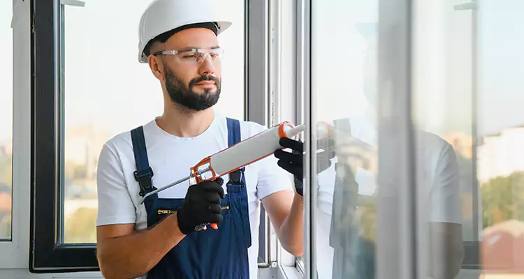 Retractable Screens Repair for Patio in Callaway, FL