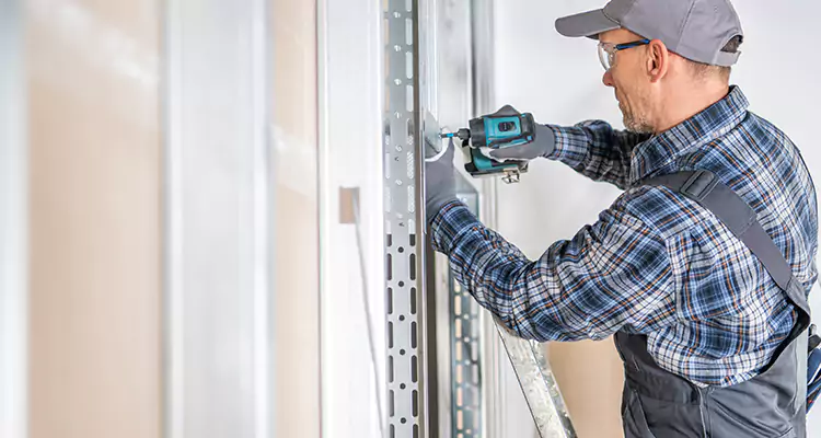 Sliding Door Latch Hardware Repair in Callaway, FL