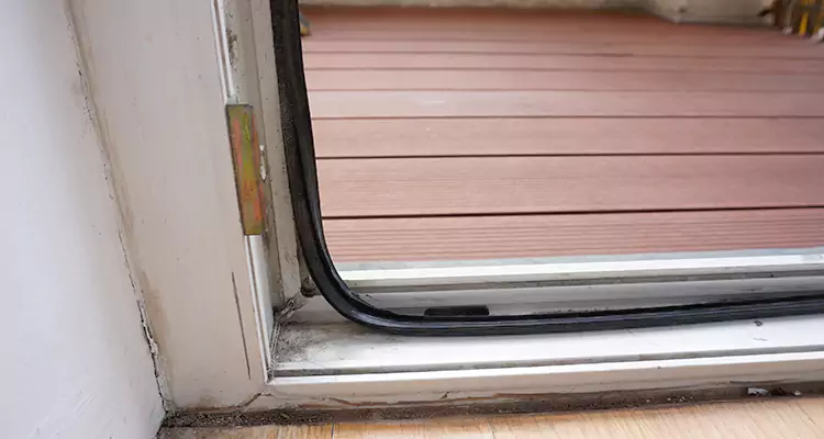 Why Choose Us for Leaking Sliding Glass Door Repair in Callaway, FL?