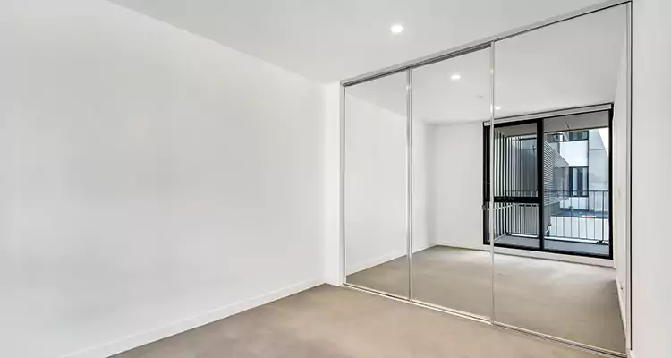 Why Homeowners Choose Us for Sliding Mirror Door Replacement in Callaway, FL