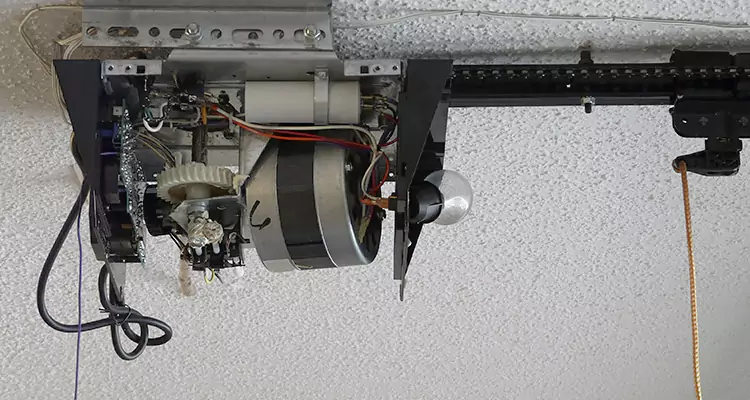 Garage Door Motor Replacement in Callaway, FL