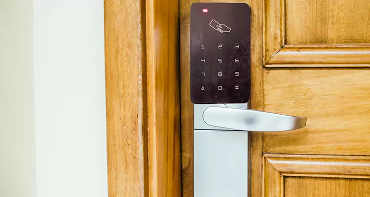 Keyless Hotel Door Locks Repair in Callaway, FL