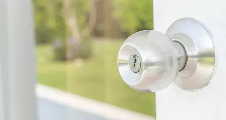 Patio Door Mechanism Jammed in Callaway, FL