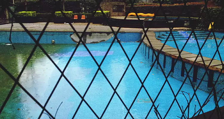 Lanai Screen Repair in Callaway, FL