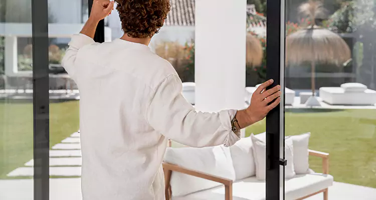 Fix Backyard Sliding Door Hard To Operate in Callaway, FL