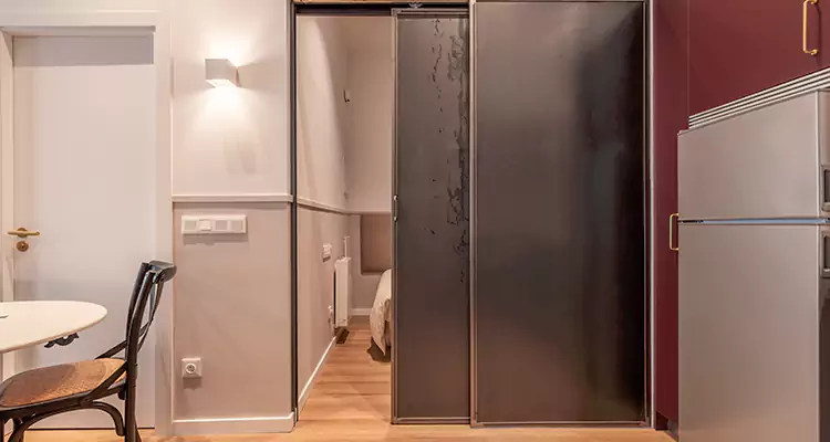 Adjust Pella Sliding Doors Not Moving in Callaway, FL