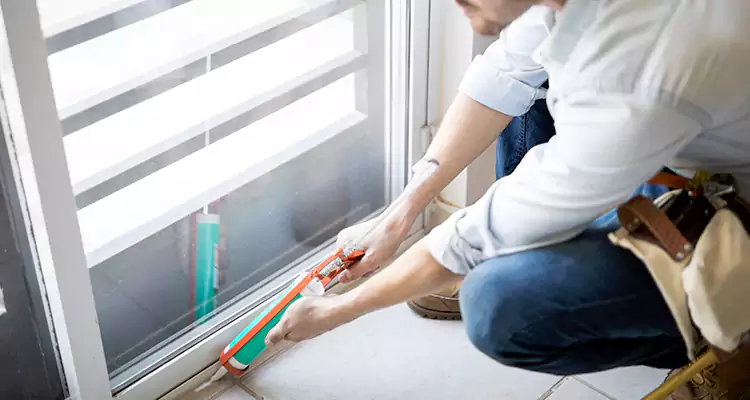 Dap Window Caulk Repair in Callaway, FL